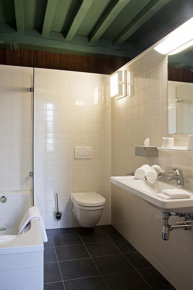 Hotel Het Raedthuys Sint-Maartensdijk