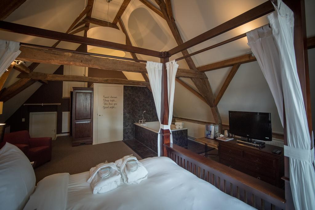 Het Raedthuys Hotel Sint-Maartensdijk