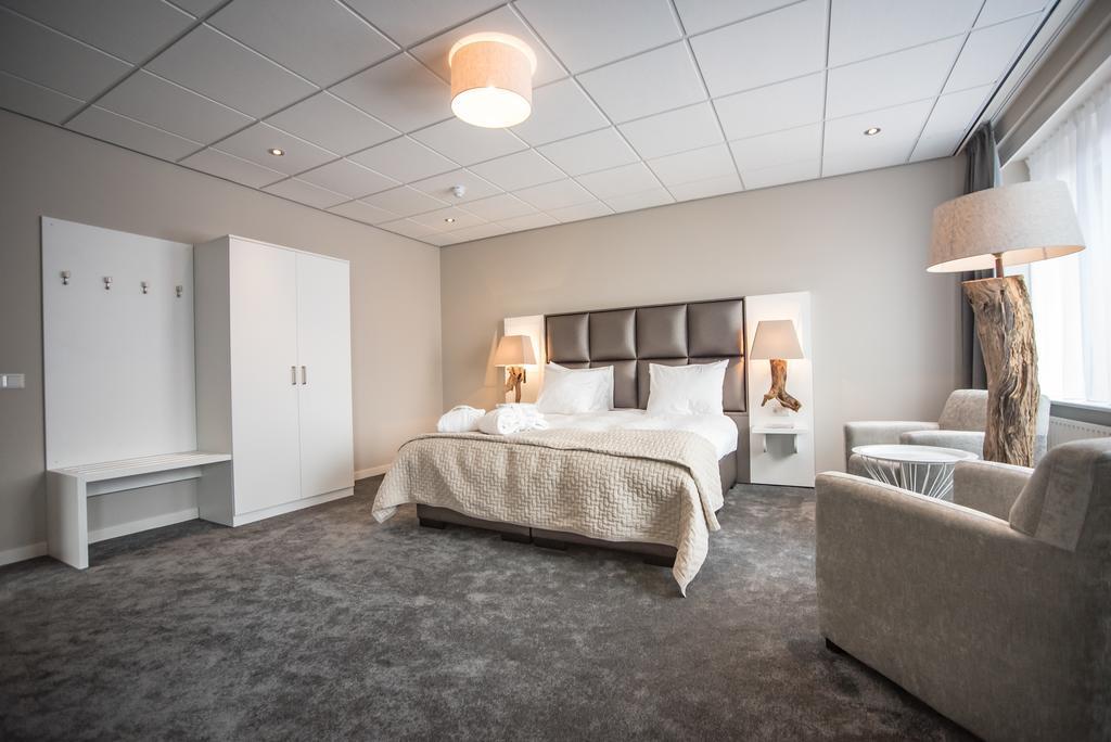 Het Raedthuys 4* Sint-Maartensdijk