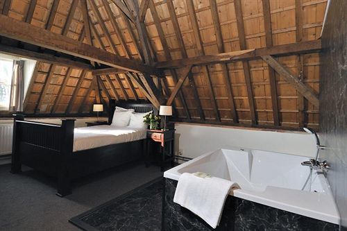 Hotel Het Raedthuys Sint-Maartensdijk