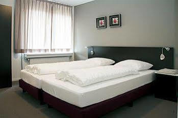 Het Raedthuys 4* Sint-Maartensdijk